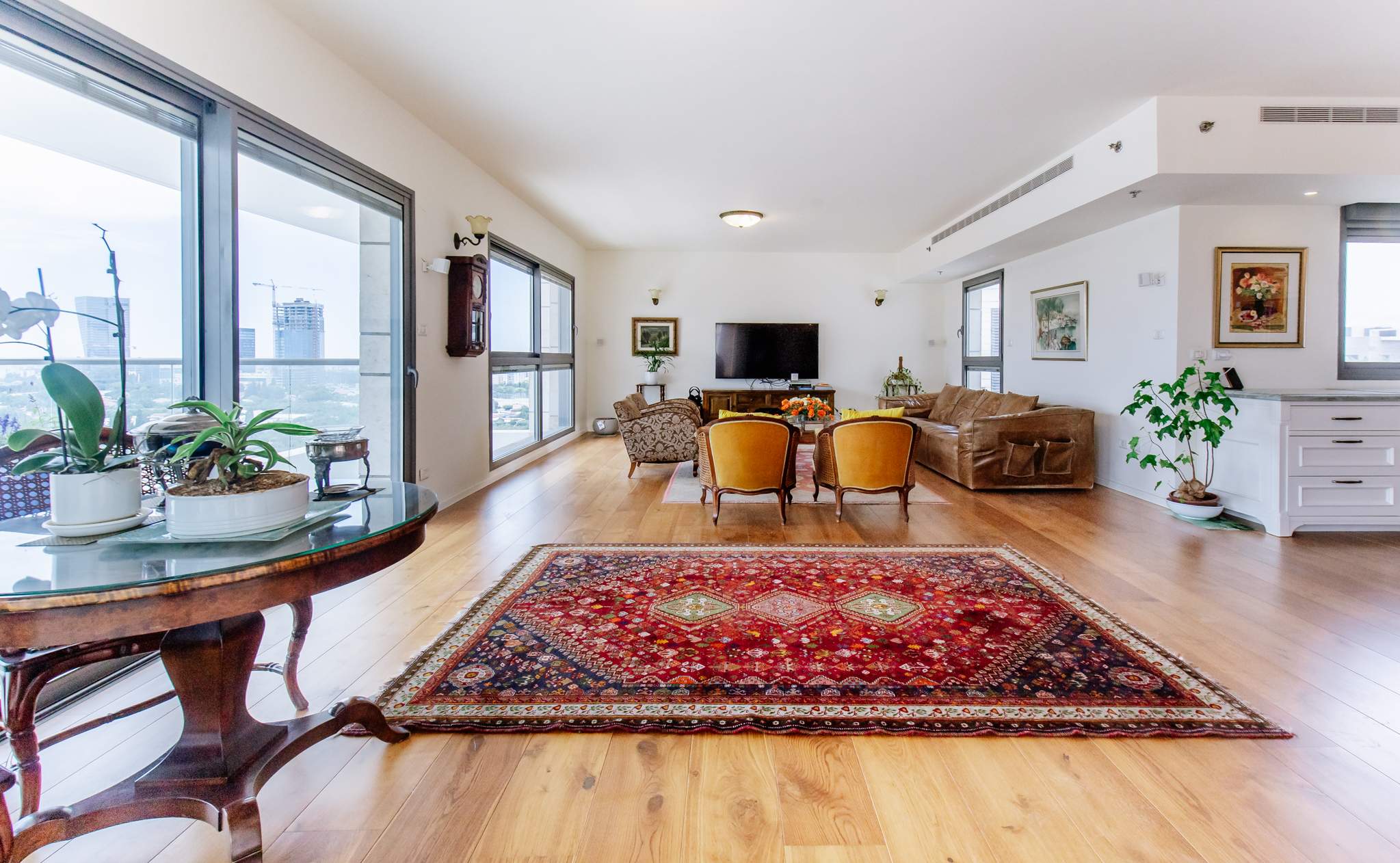 במתחם 1200 המבוקש