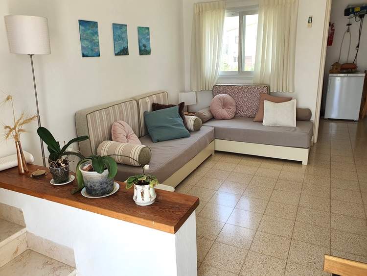 מתווכים | עמק השווה, גישה אחרת בנדל"ן - יעל איזנבאום