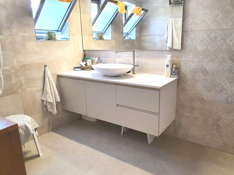 משרדי תיווך | עמק השווה, גישה אחרת בנדל"ן - יעל איזנבאום