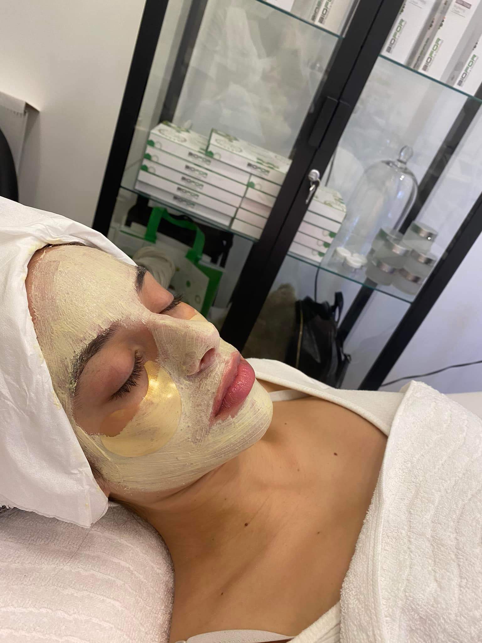 קוסמטיקאיות | חן קוסמטיקס