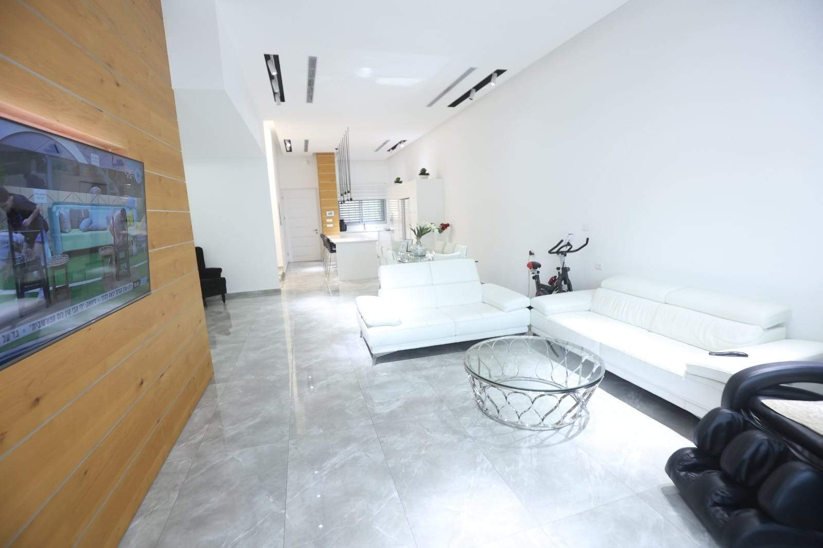 מתווכים | אנגלו-סכסון באר שבע