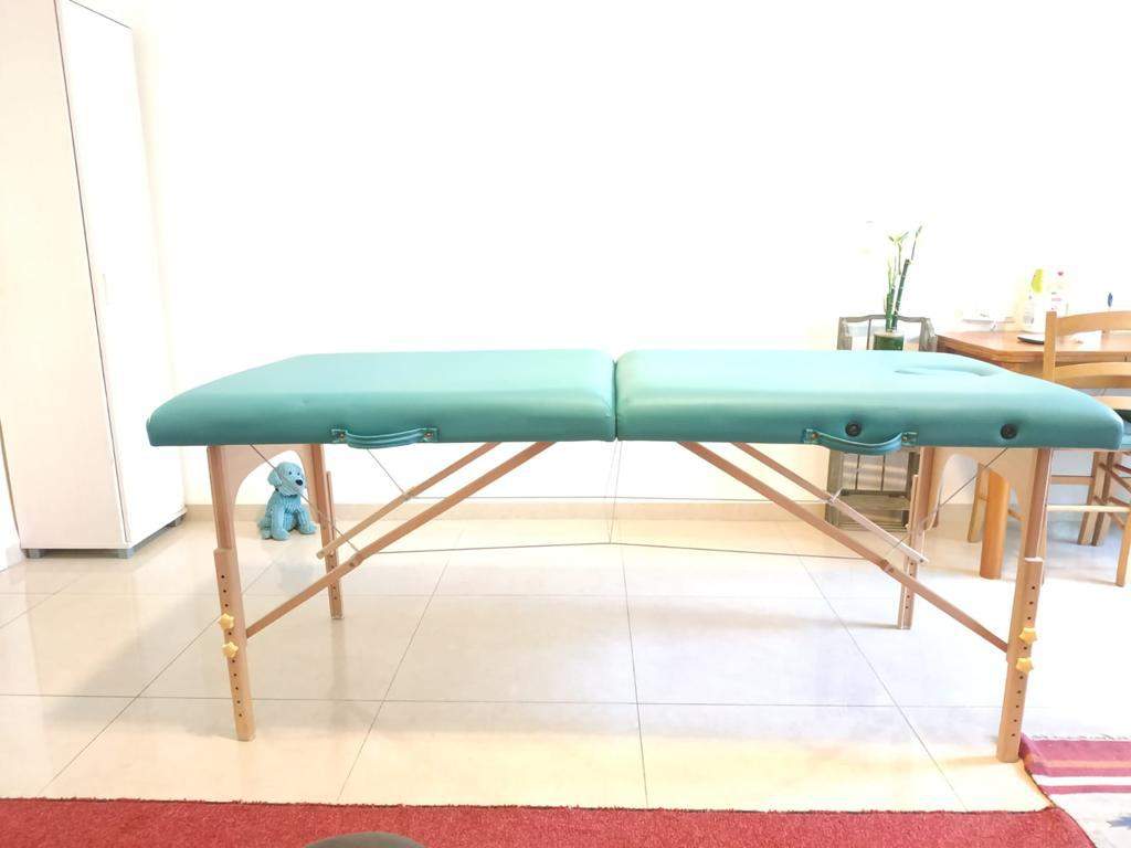 مساج وعلاجات الجسم | طاولة تدليك احترافية