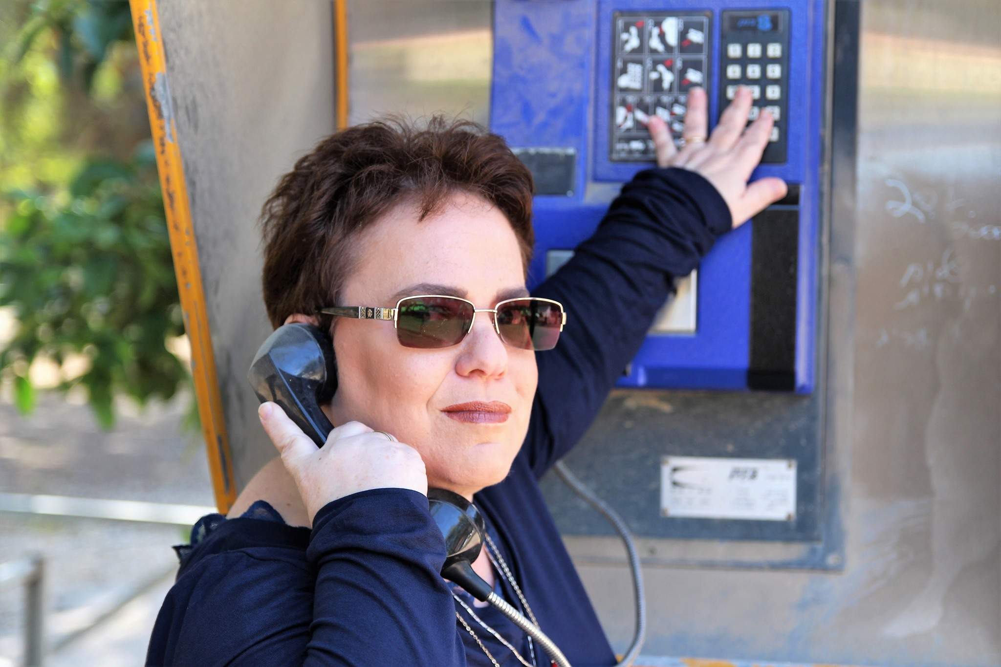 סדנאות | שרון ליפקין מדברת יותר מהגובה שלה