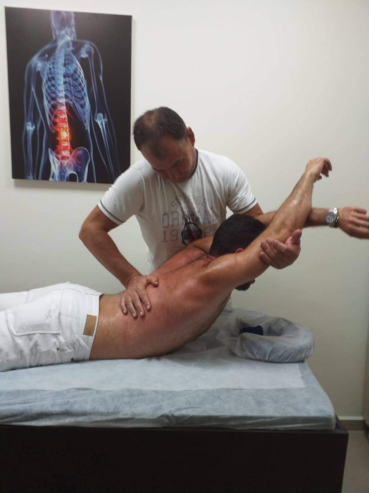 مساج وعلاجات الجسم | عيادة علاجية - ناتالي