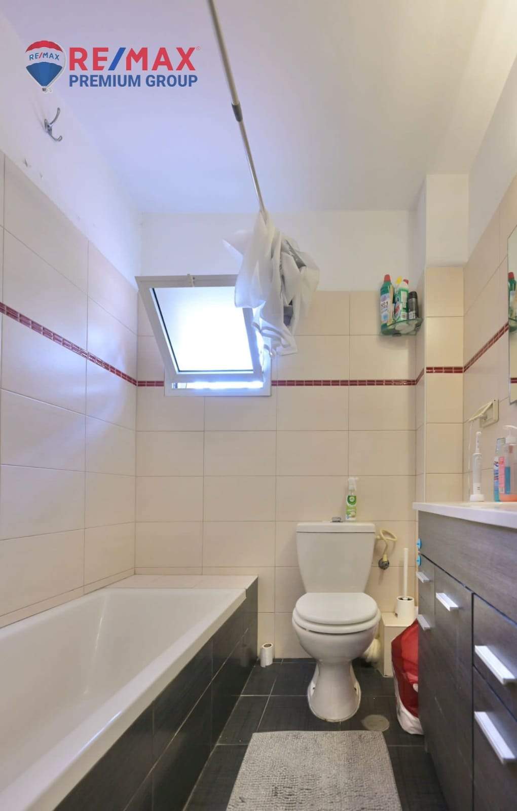 מתווכים | דגנית בלחסן - תיווך