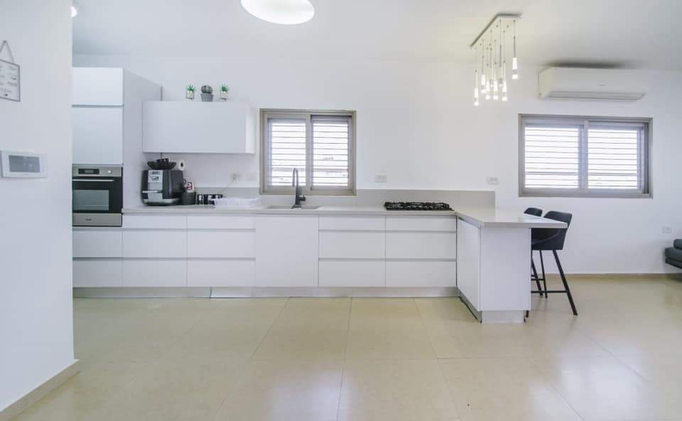 מתווכים | עידן אלבז סטאר נדל"ן