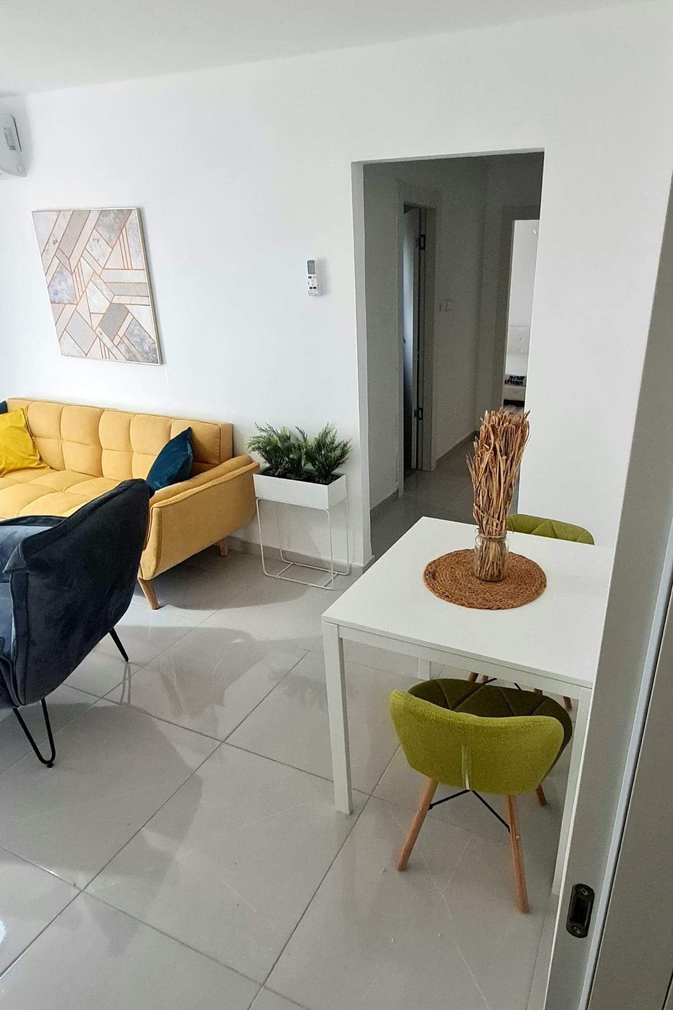 משרדי תיווך | גילה דוכס - Golden House