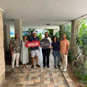 מתווכים | עידו סיני